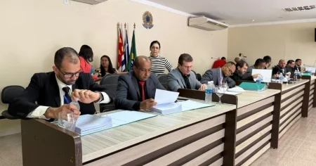 No Dia do Vereador, Ubatã revisita os 70 anos da Câmara