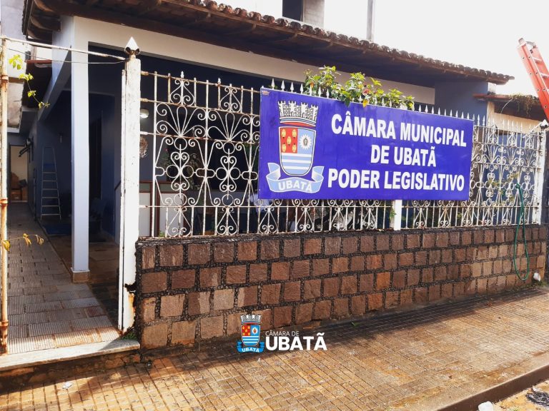 Câmara de Ubatã passa a funcionar em novo endereço durante reforma do prédio oficial